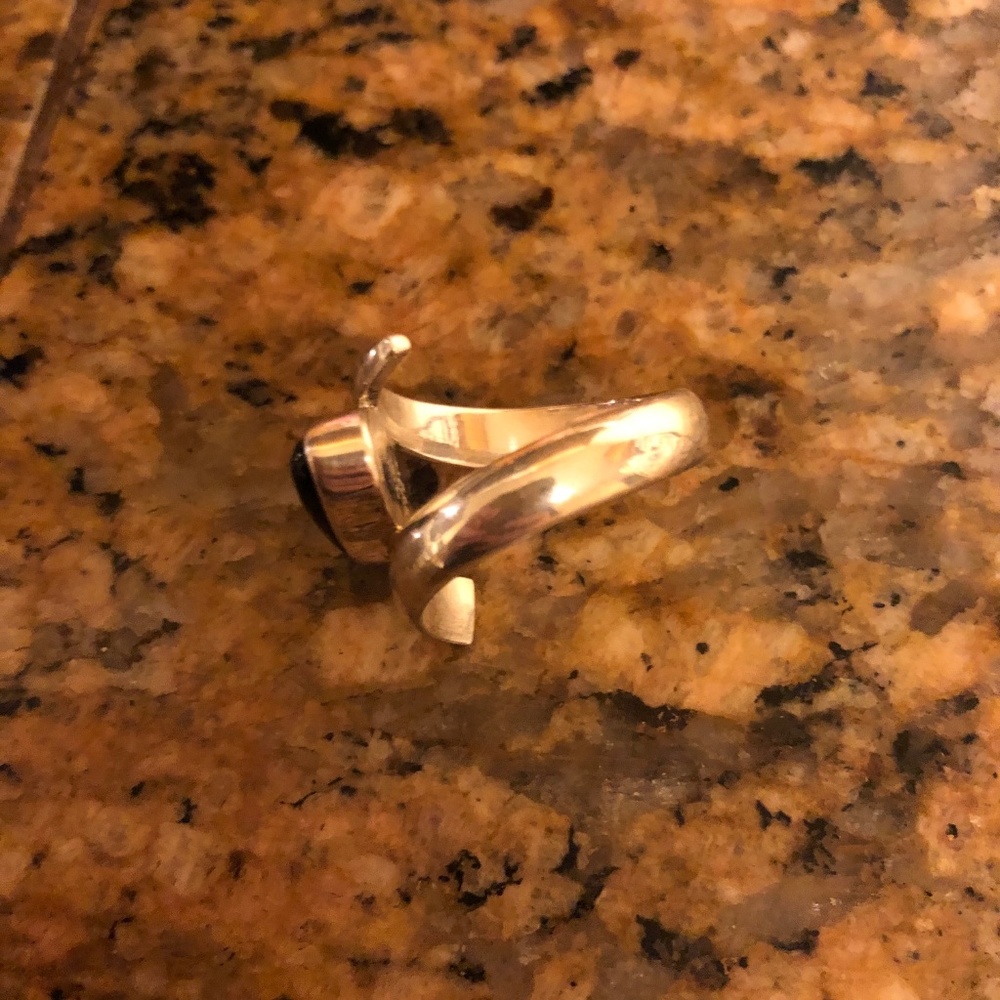 Ring - Picture 2 of 3